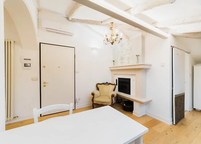 Dimora Persichetto 4* Bologne